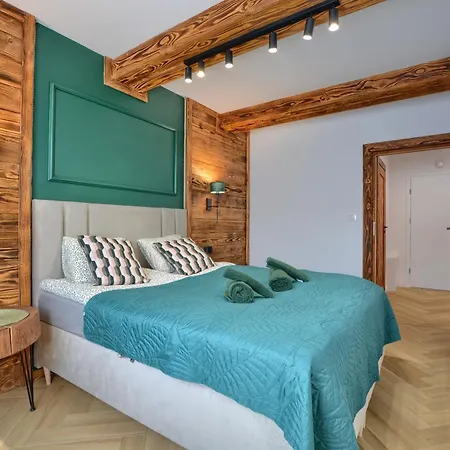 9 Apartament Ustrzyki Dolne Esterno foto