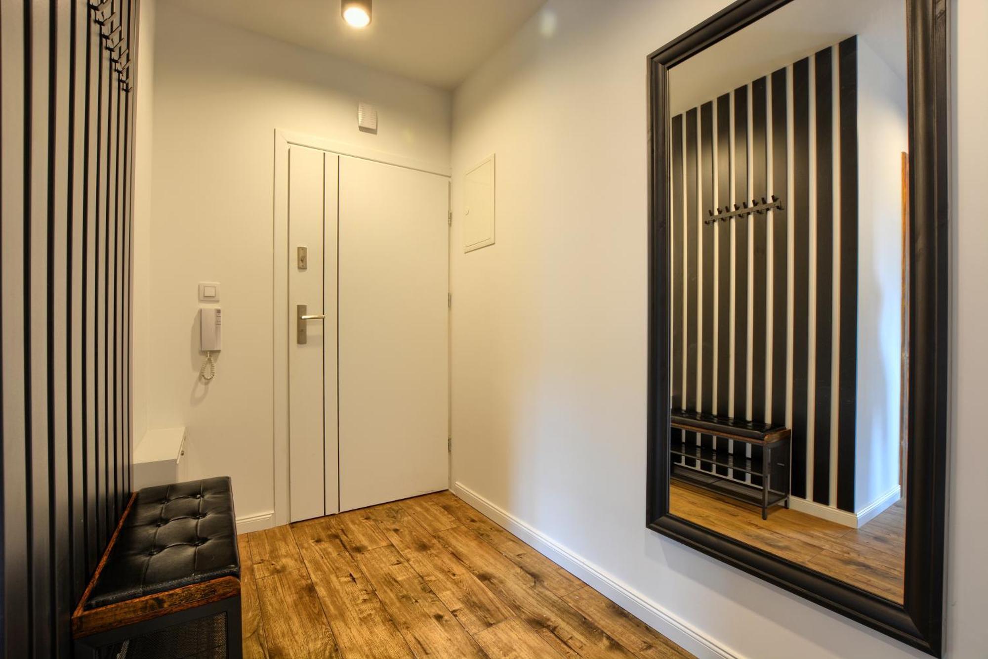 Apartment 9 *