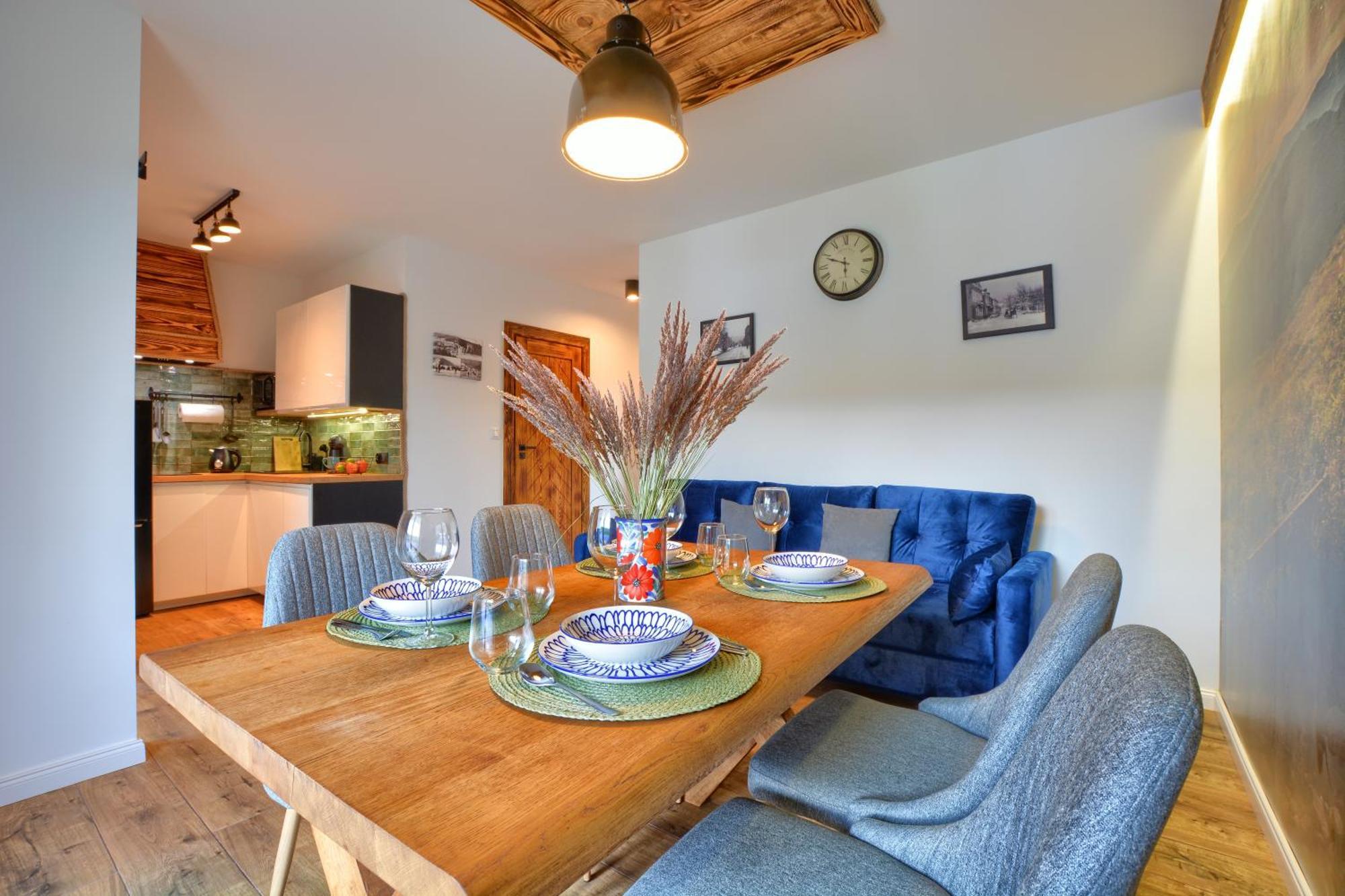 Apartment 9 *